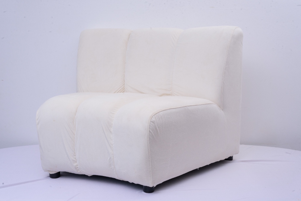 Crescent Lounge - Image 11